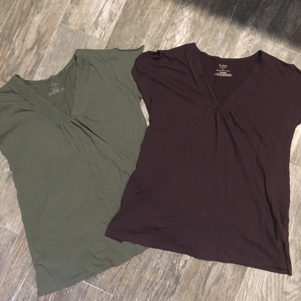 Old Navy Maternity Shirt Bundle, Size Medium